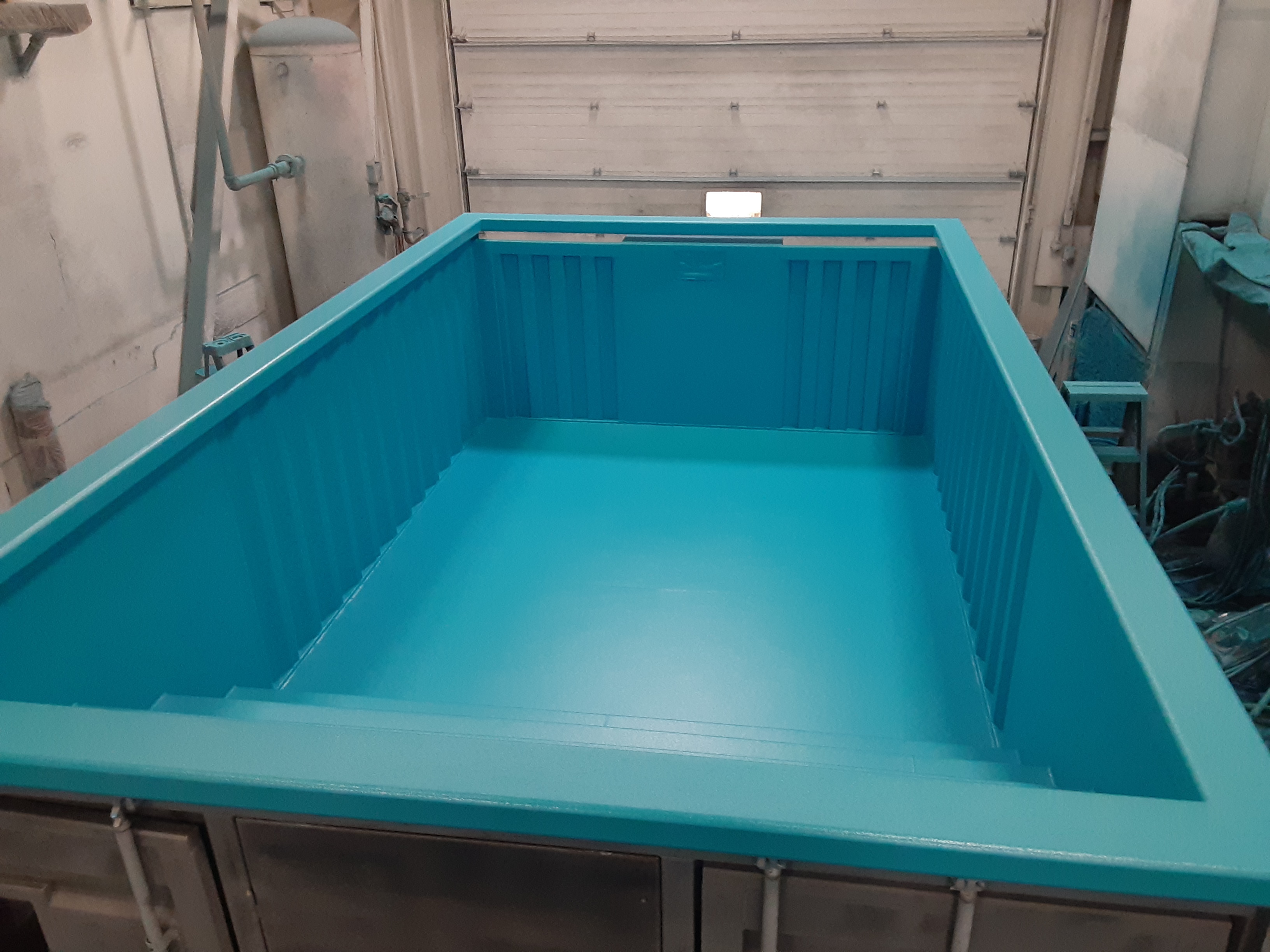 An above ground pool coated with LifeLast